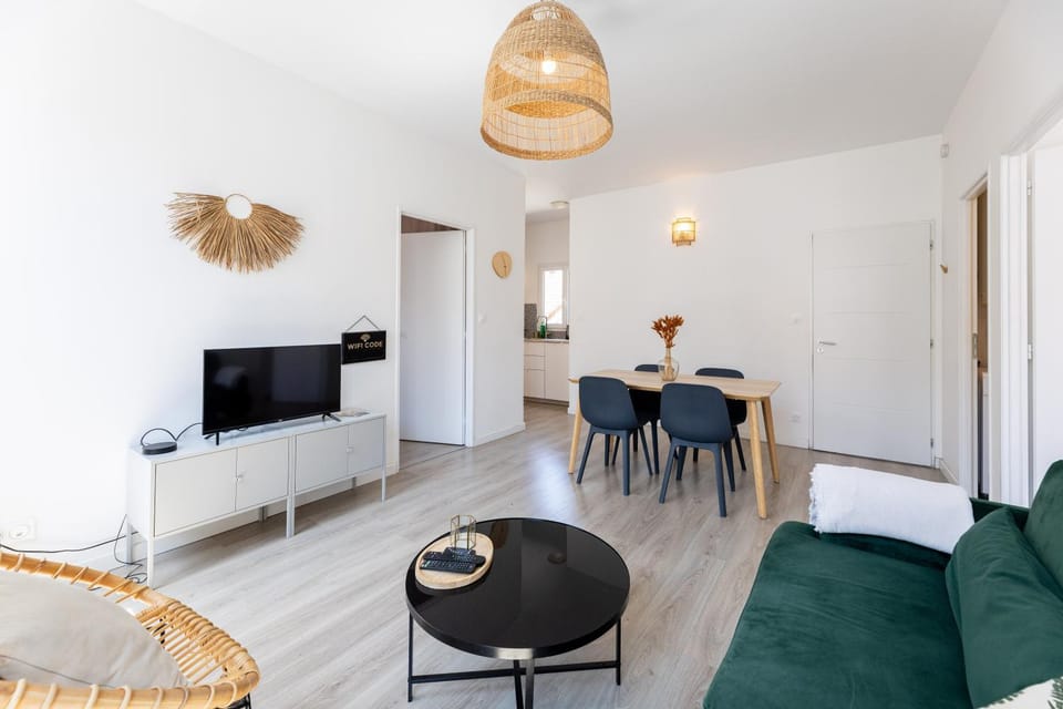 Appartement T3 2 chambres separees proche du centre ville de Pau Apartment in Pau