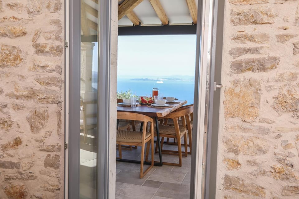 Villa Wood&Stone Villa in Corfu, Greece