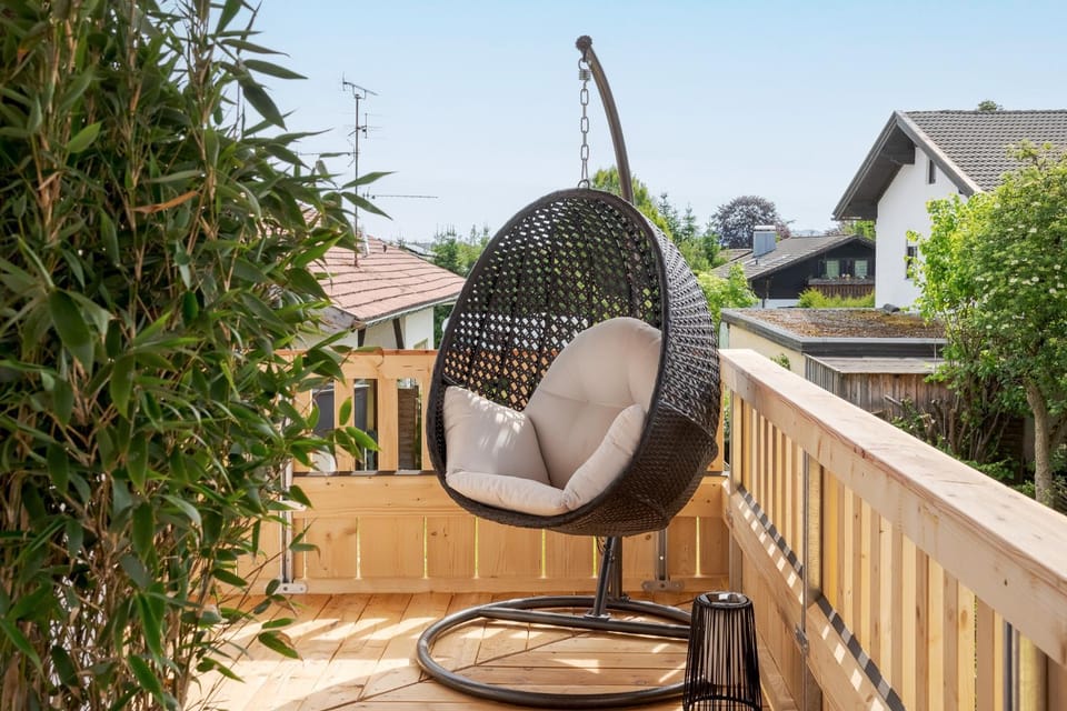 Balcony/Terrace, sunbed