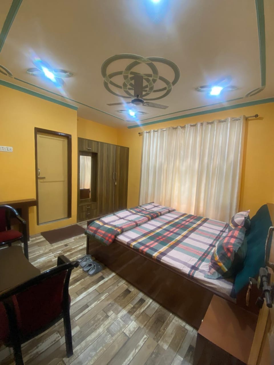 Bed, Photo of the whole room, Bedroom, wardrobe