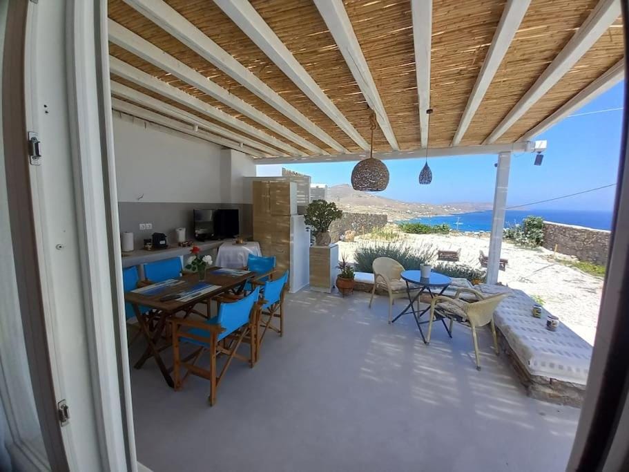 Balcony/Terrace, Kitchen or kitchenette, Dining area