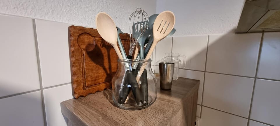 Kitchen or kitchenette, Decorative detail