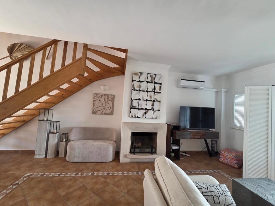 Casa Bambu, Paraiso na Terra House in Faro District