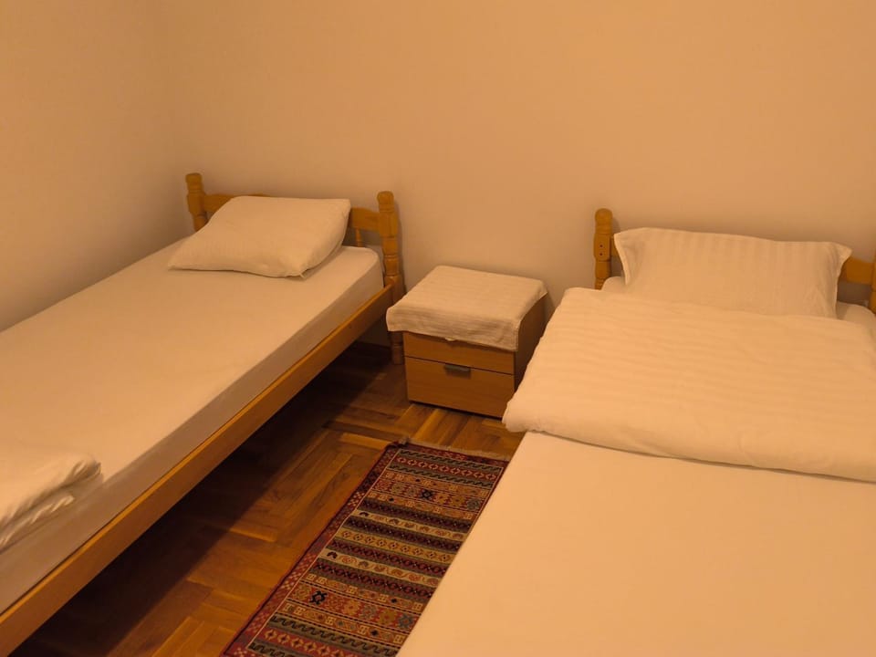 Luc 75 kvadrata stan sa dve spavce sobe Apartment in Bosnia and Herzegovina