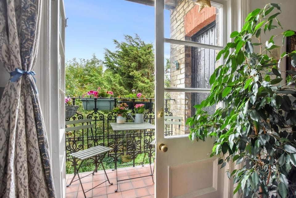 Spring, Balcony/Terrace, Garden view