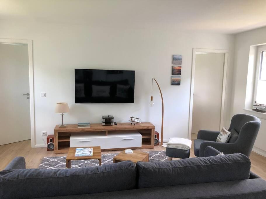 TV and multimedia, Living room