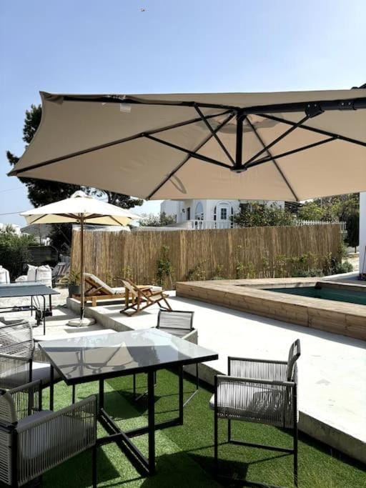 Minimal Grey Apartment Pool-front in Paros Apartment in Paros