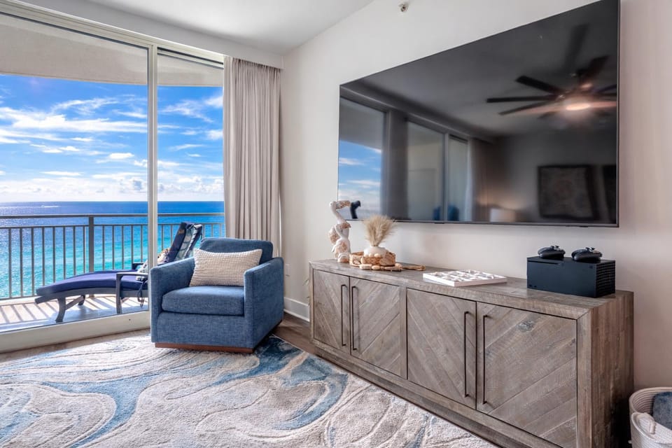 TV and multimedia, Living room, Sea view