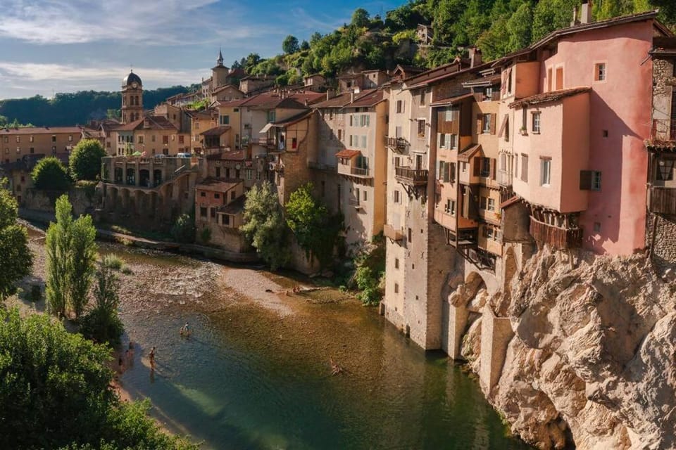 Maison suspendue avec jacuzzi privatif House in Provence-Alpes-Côte d'Azur