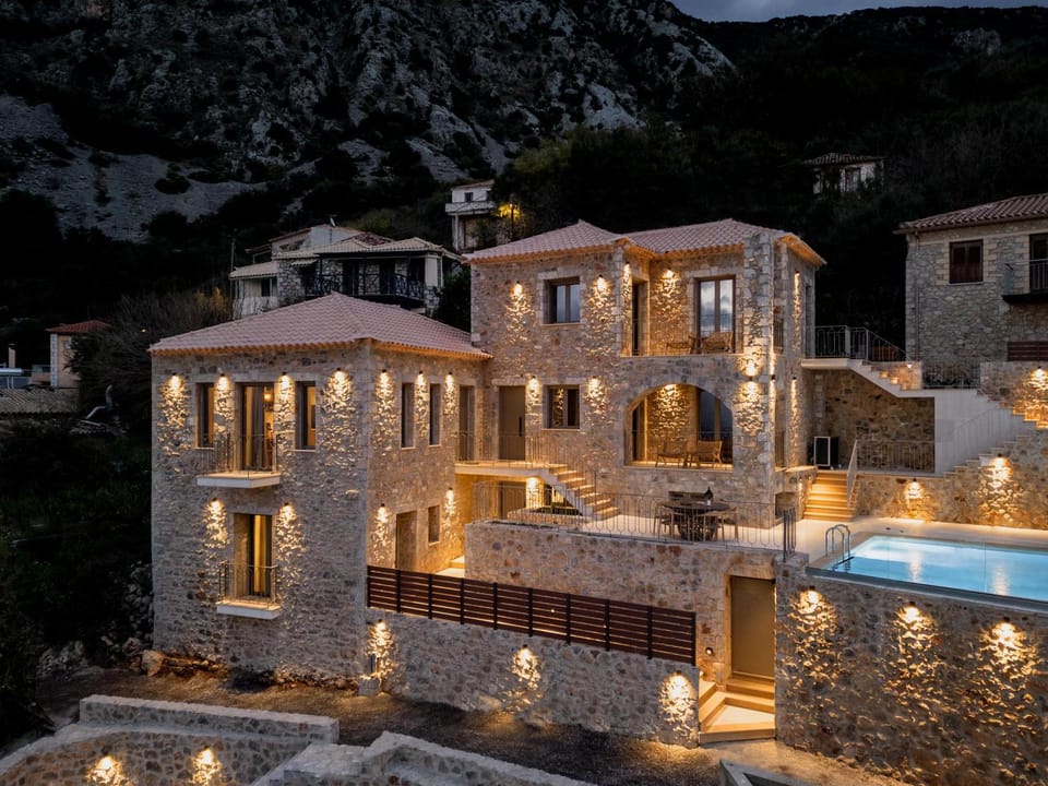 Orithyia prime living Villa in Messenia
