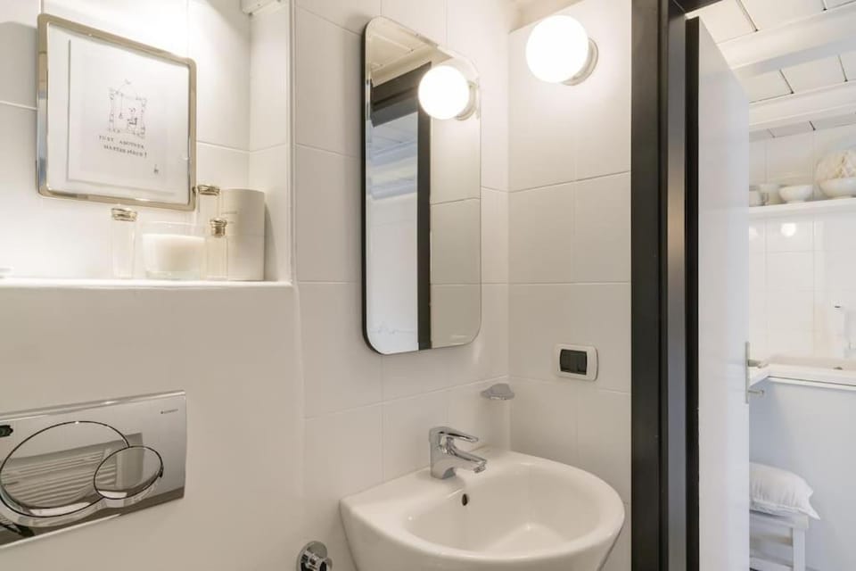 Un Puntino in Verona center 023091-LOC-03368 Apartment in Verona