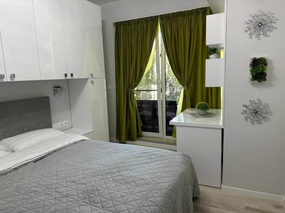 Bed, View (from property/room), Bedroom, wardrobe