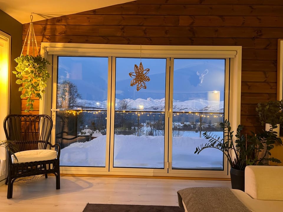 Winter, View (from property/room), Balcony/Terrace, Living room