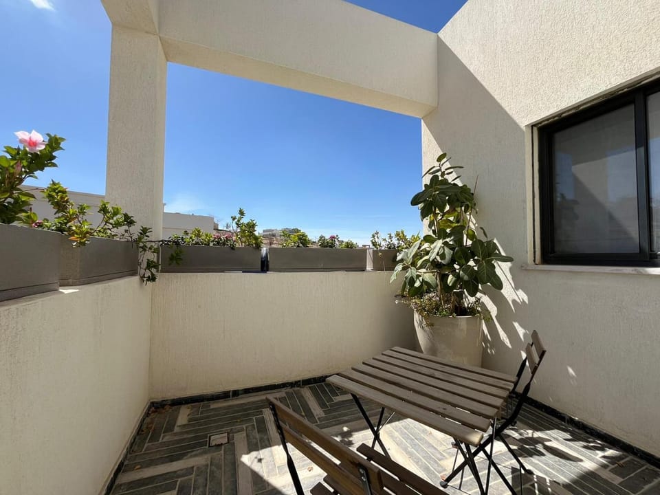 Balcony/Terrace, Balcony/Terrace