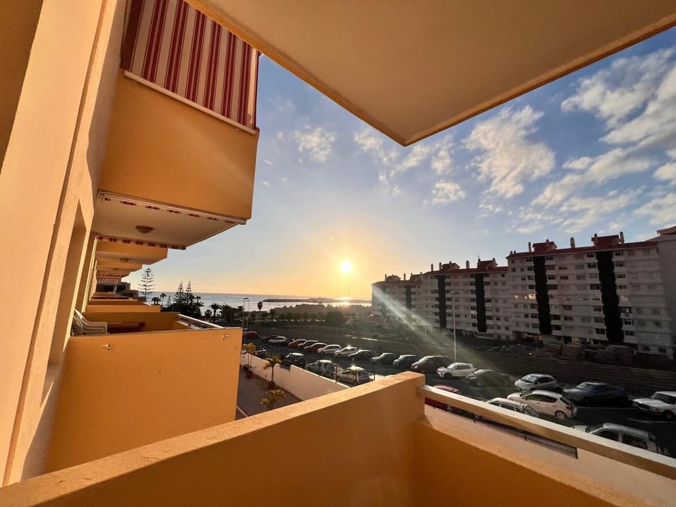 Day, View (from property/room), Balcony/Terrace, Sunrise, Sunset, Parking