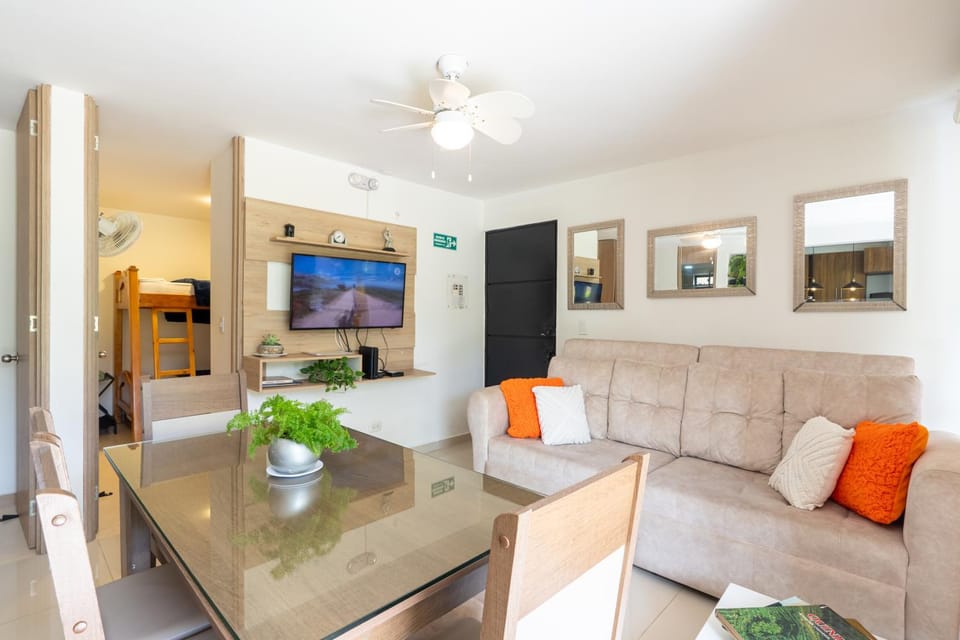 TV and multimedia, Living room, Dining area