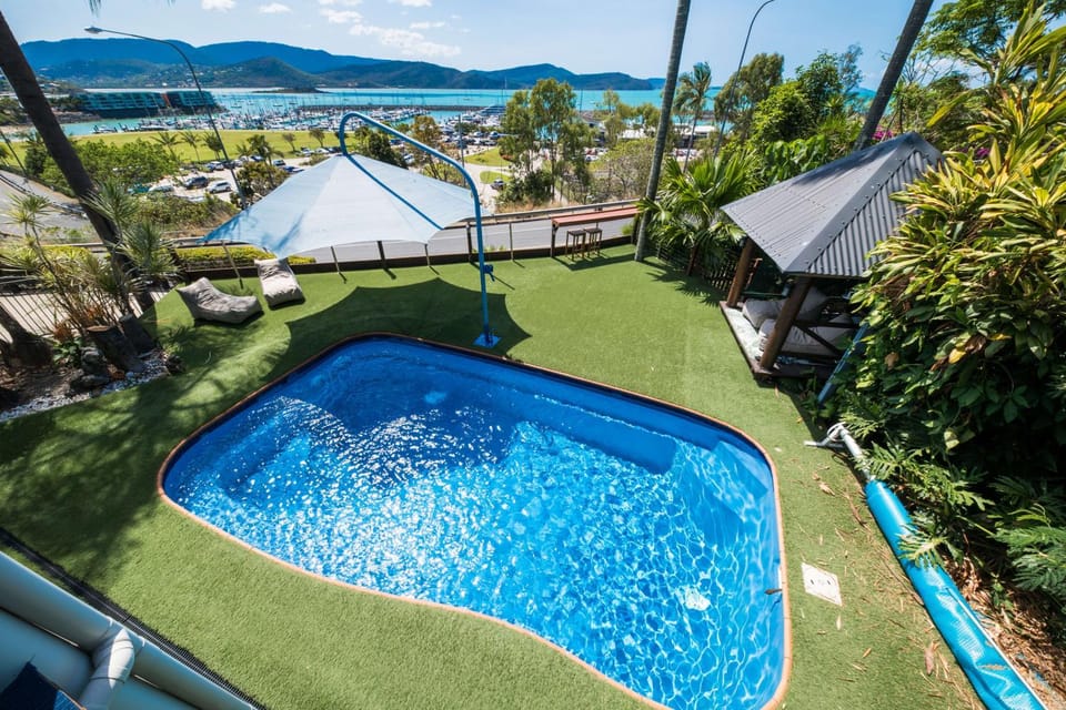 'Sail Away' Airlie Beach house with Marina Views House in Airlie Beach