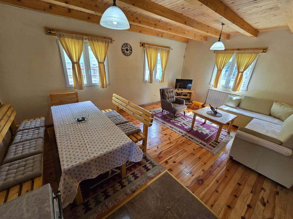 Guest House Boka Villa in Montenegro