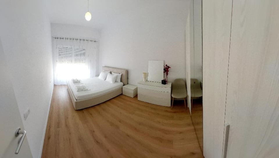 Bed, Photo of the whole room, Bedroom, wardrobe