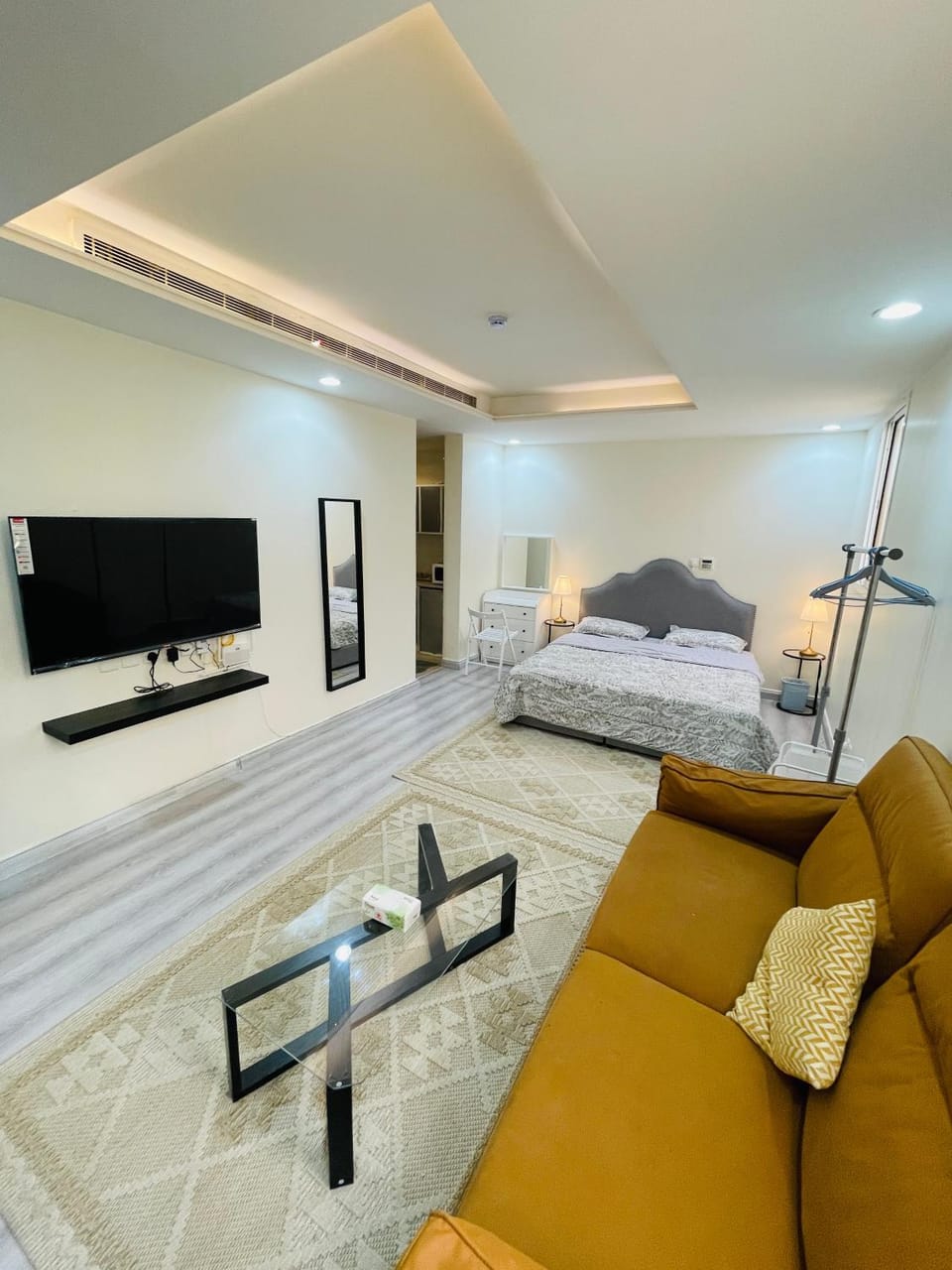 Communal lounge/ TV room, Bed, Living room, Evening entertainment