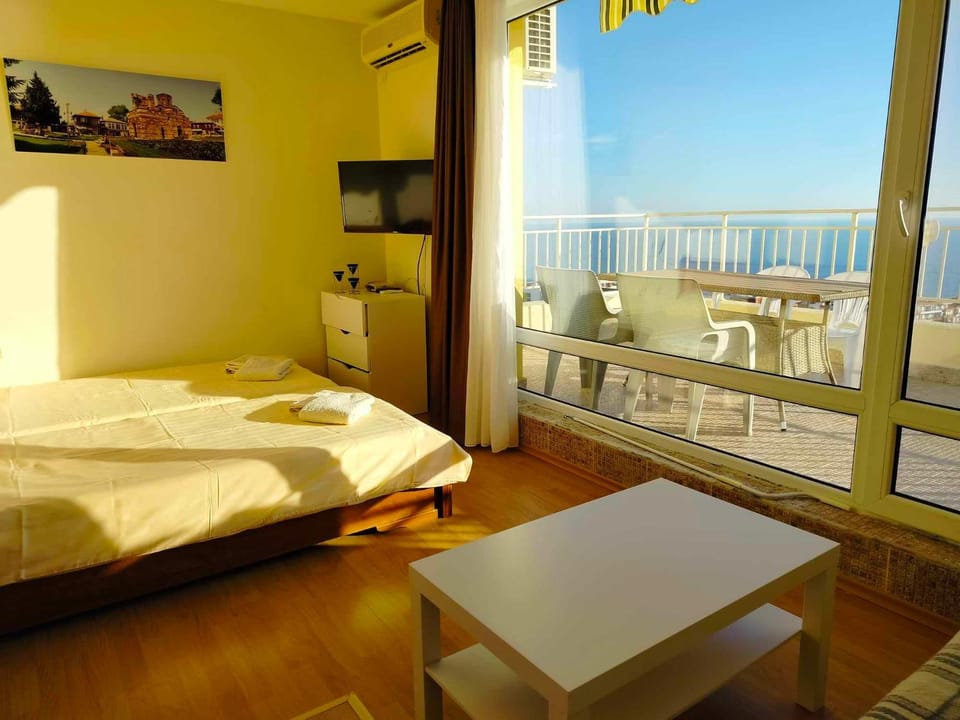 Horizon Sea View Apartment in Burgas Province