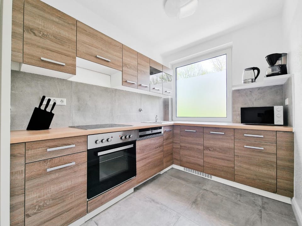 Coffee/tea facilities, dishwasher, minibar, pet friendly, stove, kitchen