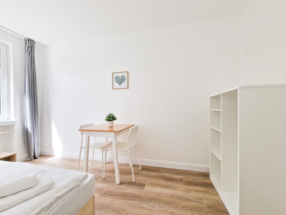 Bed, Photo of the whole room, Bedroom, wardrobe