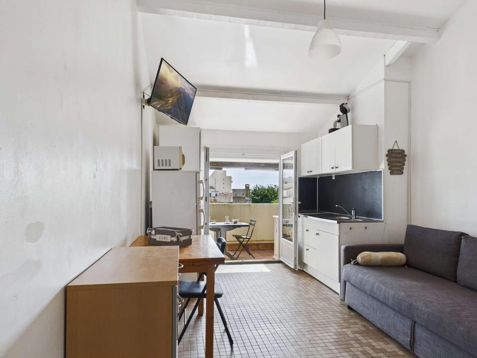 Studio mezzanine à 250m de la plage pour 4 personnes - Terrasse, animaux acceptés - FR-1-423-300 Apartment in Agde