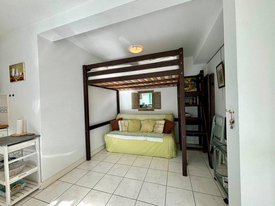 CARNAC Appt 2 pièces, 4 pers - 500m Plage, Parking, Animaux admis - FR-1-377-90 Apartment in Carnac