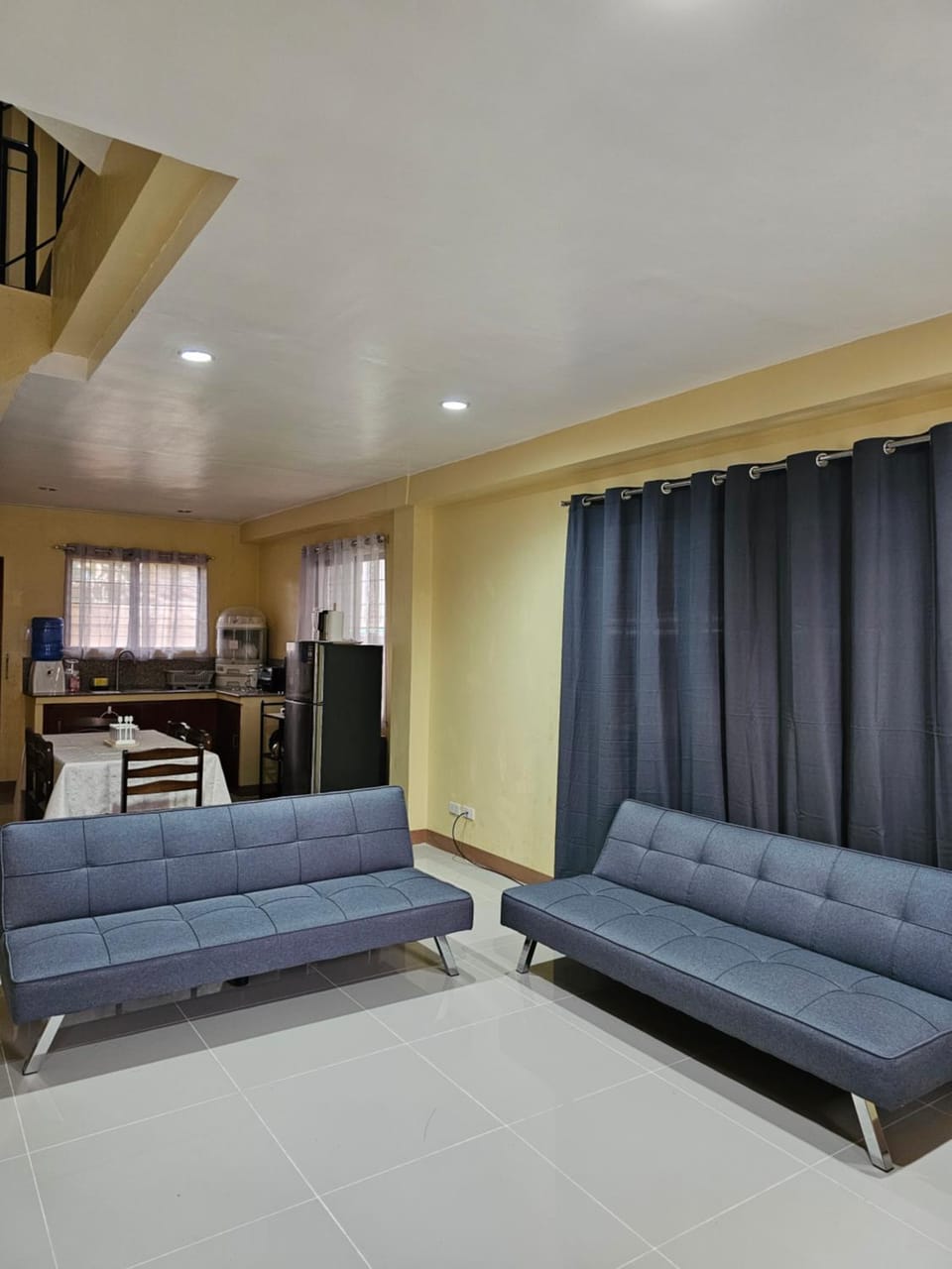 Kitchen or kitchenette, Living room, Seating area