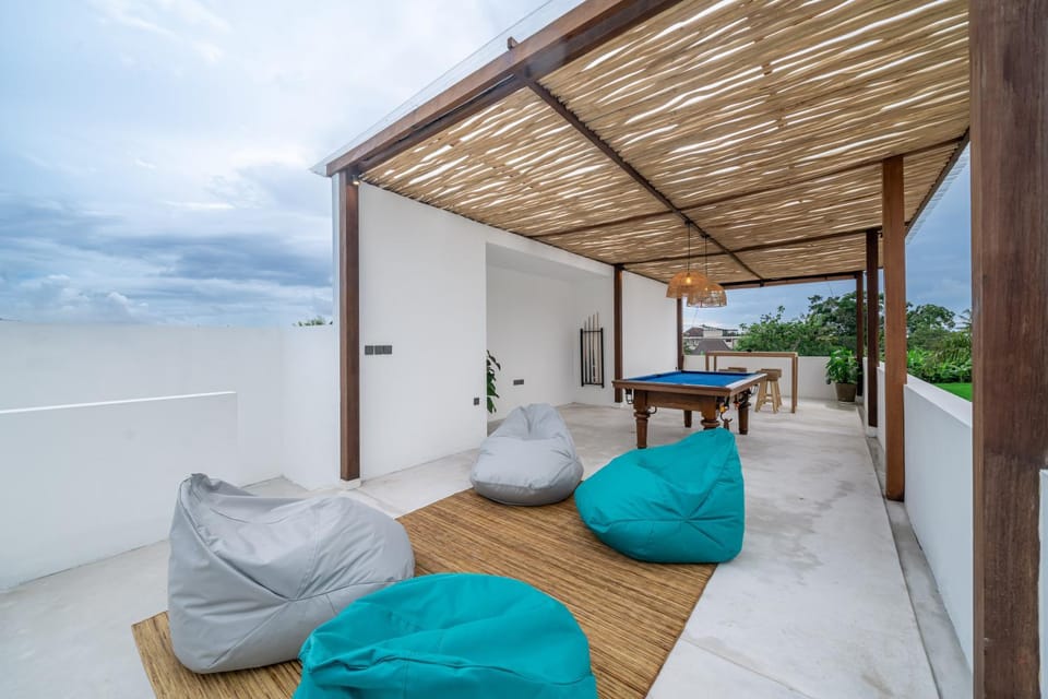 Billiard, Seating area