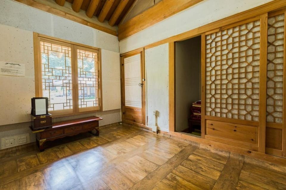 Pension Gapyeong Chwiong Art Museum Bed and Breakfast in Gyeonggi-do