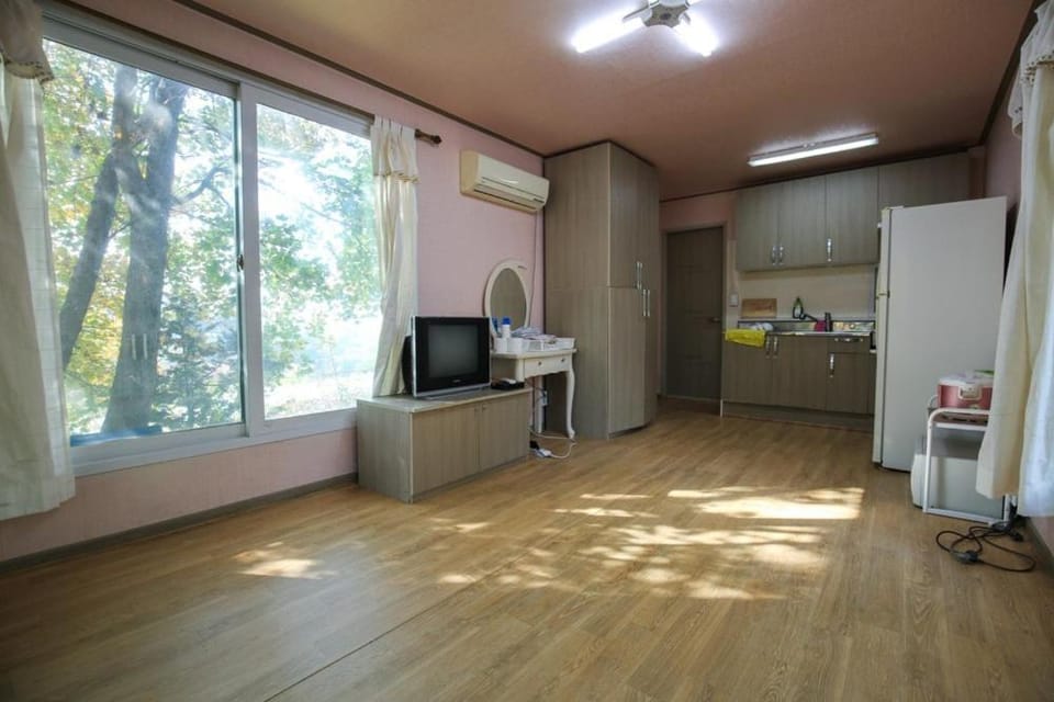 Sambatgol Pension Bed and Breakfast in Gyeonggi-do