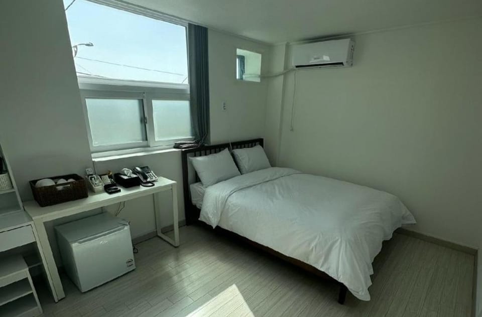 Goseong geojinhotel pension Bed and Breakfast in South Korea