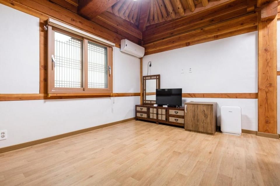 Gongju Haru Hanok Pension Bed and Breakfast in South Korea