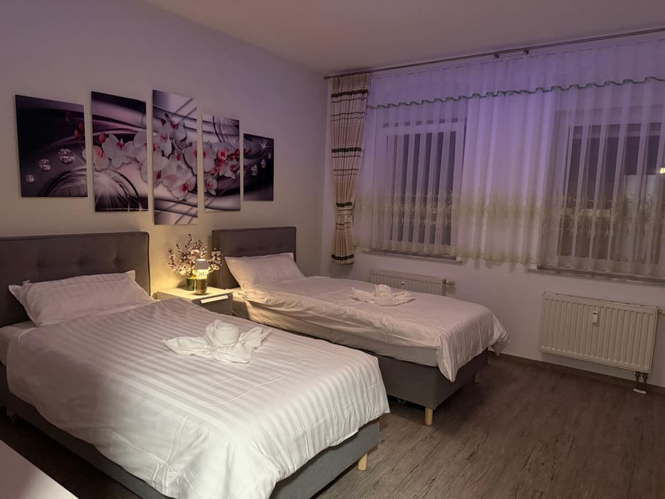 Käthe-Kollwitz Straße 54, F1 Apartment in Thuringia, Germany