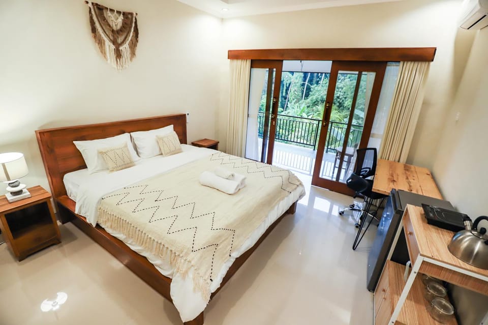 Bed, Kitchen or kitchenette, Photo of the whole room, air conditioner