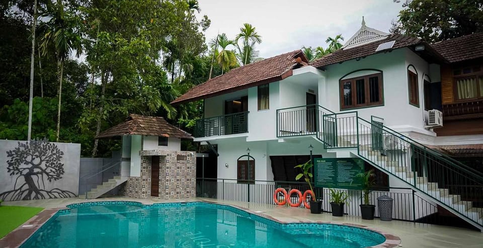 Property building, Swimming pool