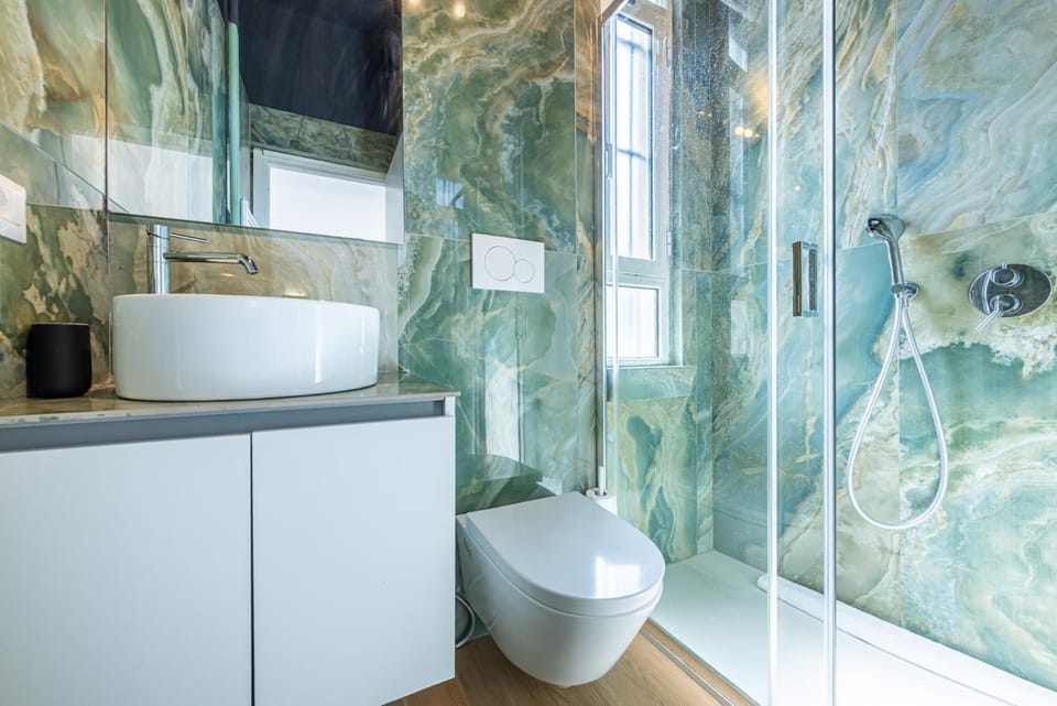 Shower, Toilet, Bathroom