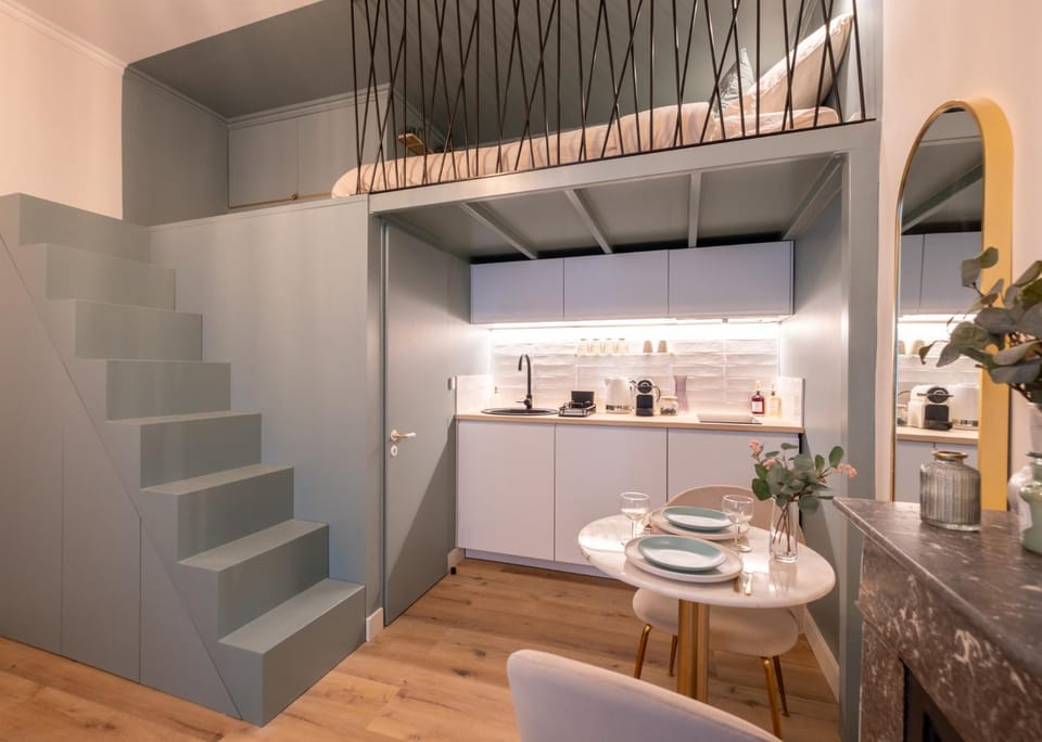 Dining area, kitchen