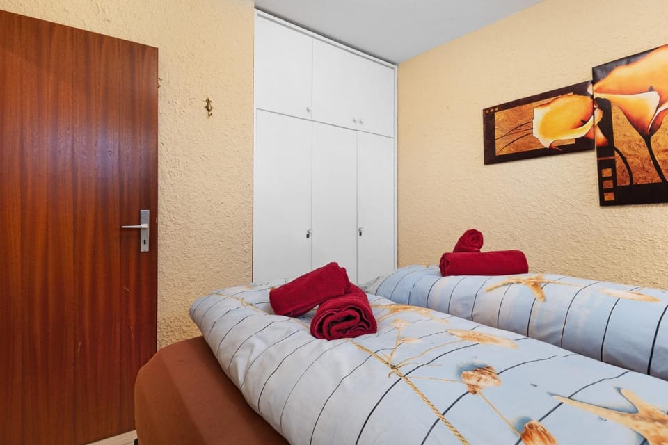 Property building, Living room, Bedroom