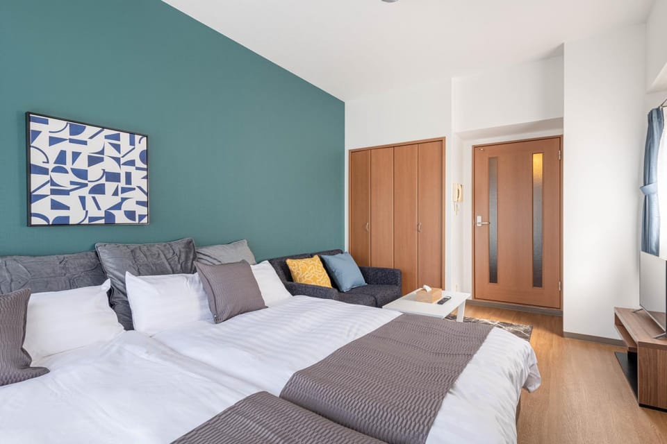 Bed, Photo of the whole room, Bedroom