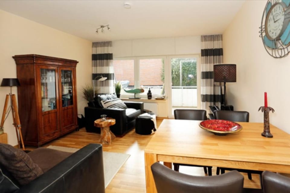 Alter Damen Apartment in Borkum