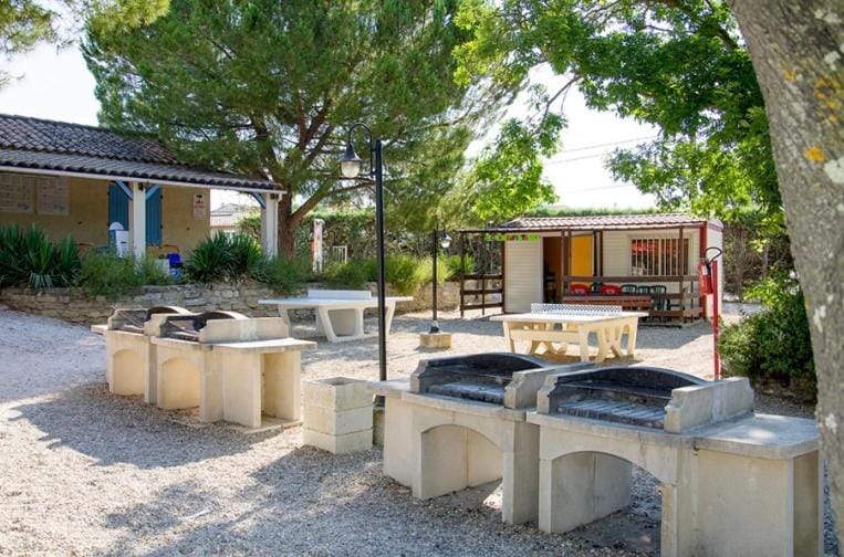L’Echappée Belle de Sandra et Nicolas Campground/ 
RV Resort in Occitanie
