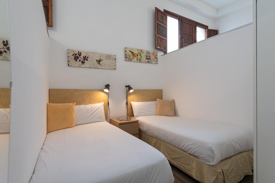 Bed, Other, Photo of the whole room, Bedroom