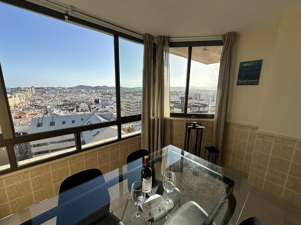 Day, Night, People, Neighbourhood, Bird's eye view, Balcony/Terrace, Dining area, City view, Sunset