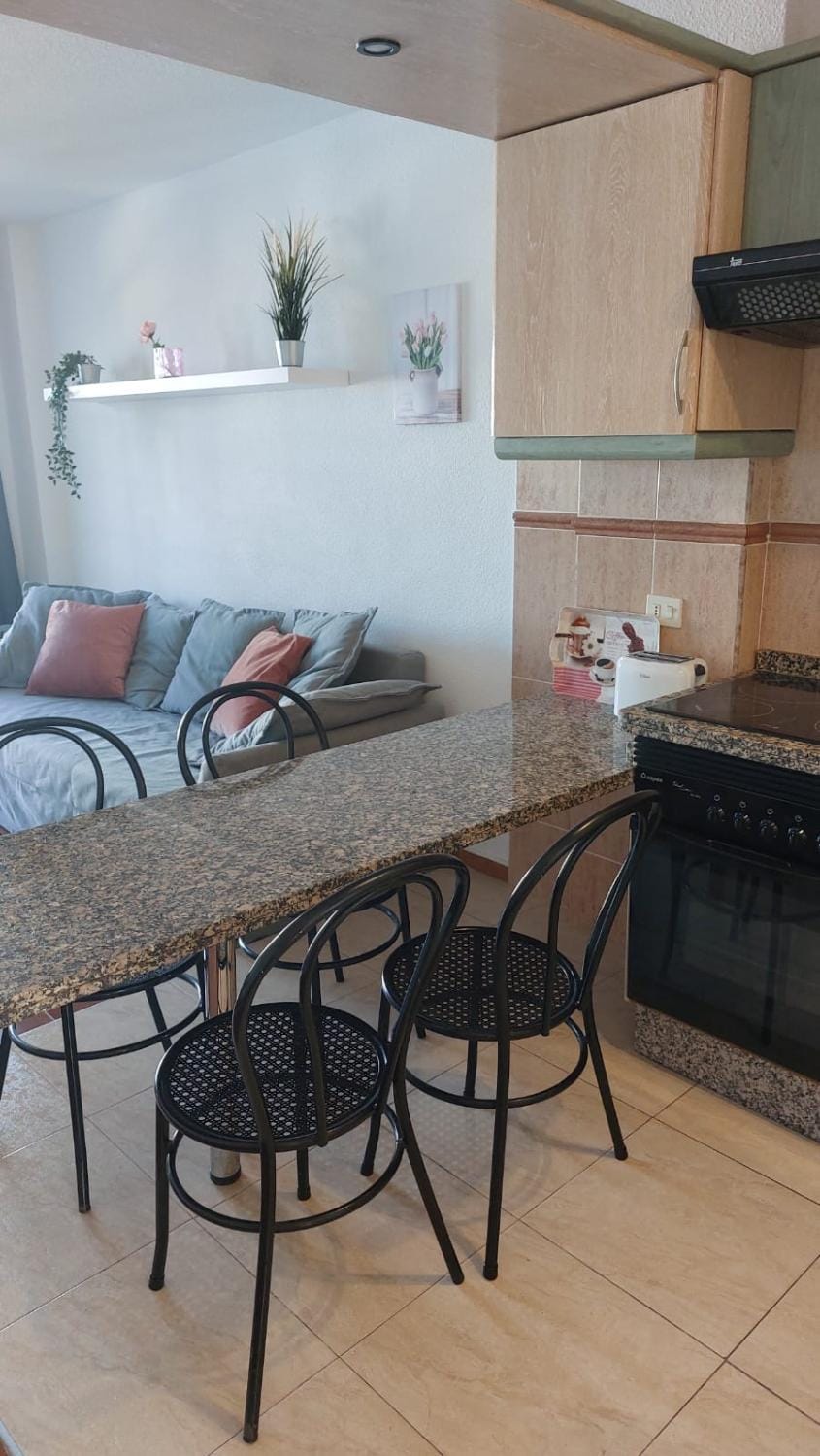 Kitchen or kitchenette, Seating area, Dining area