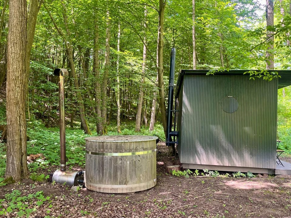 Property building, Hot Tub