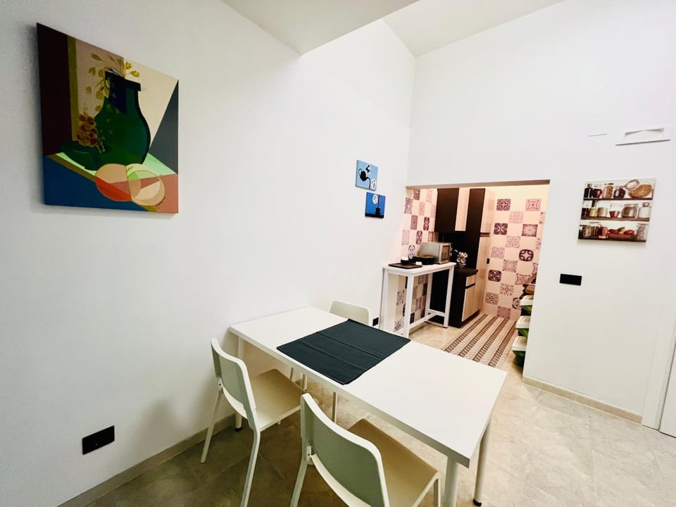 Kitchen or kitchenette, kitchen