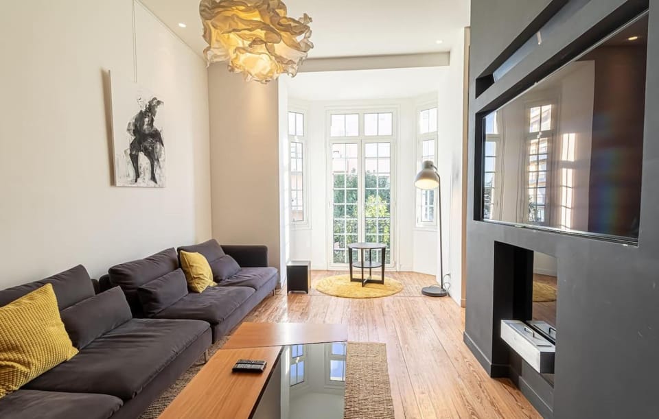 Elegant Belle Époque Apartment in Central Menton House in Menton